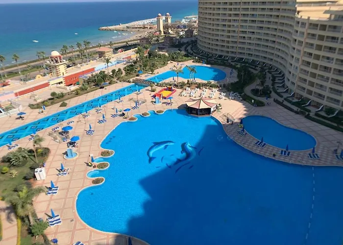 Penthouse Three-bedroom In Porto Sokhna Family Only Villa