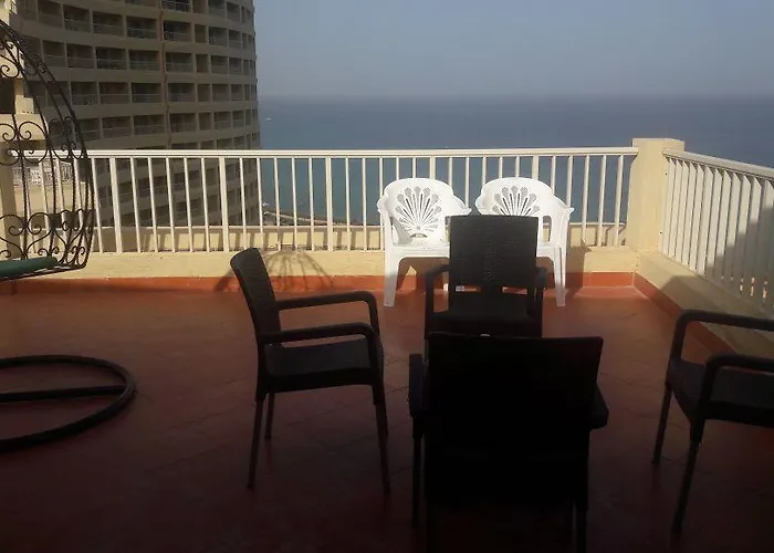 Penthouse Three-bedroom In Porto Sokhna Family Only *